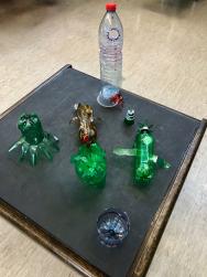 Kunstobjekte entstanden beim Klassenbesuches